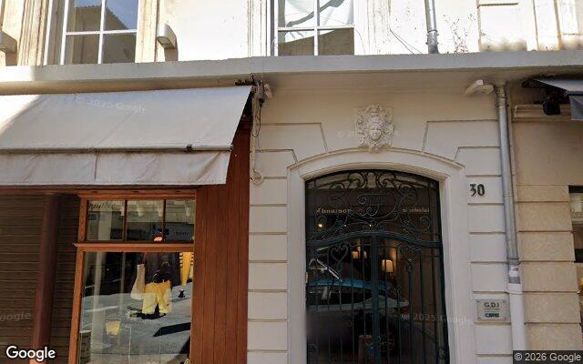 Façade : 30 rue Joseph Vernet, Avignon